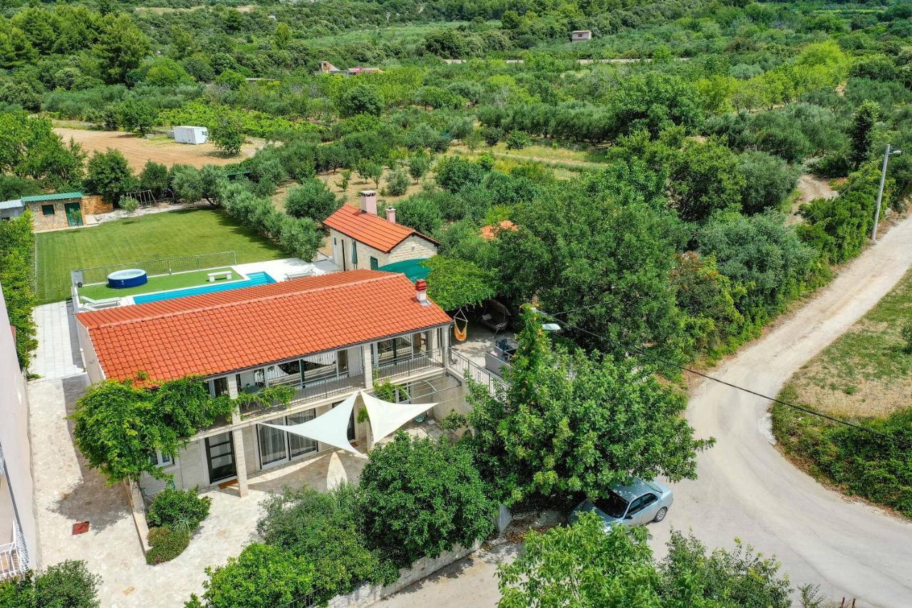 Home Away From Home With Outdoor Pool, Botanical Garden And A Beautiful Sea View Kaštela Zewnętrze zdjęcie