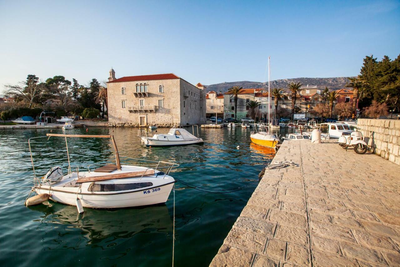 Home Away From Home With Outdoor Pool, Botanical Garden And A Beautiful Sea View Kaštela Zewnętrze zdjęcie